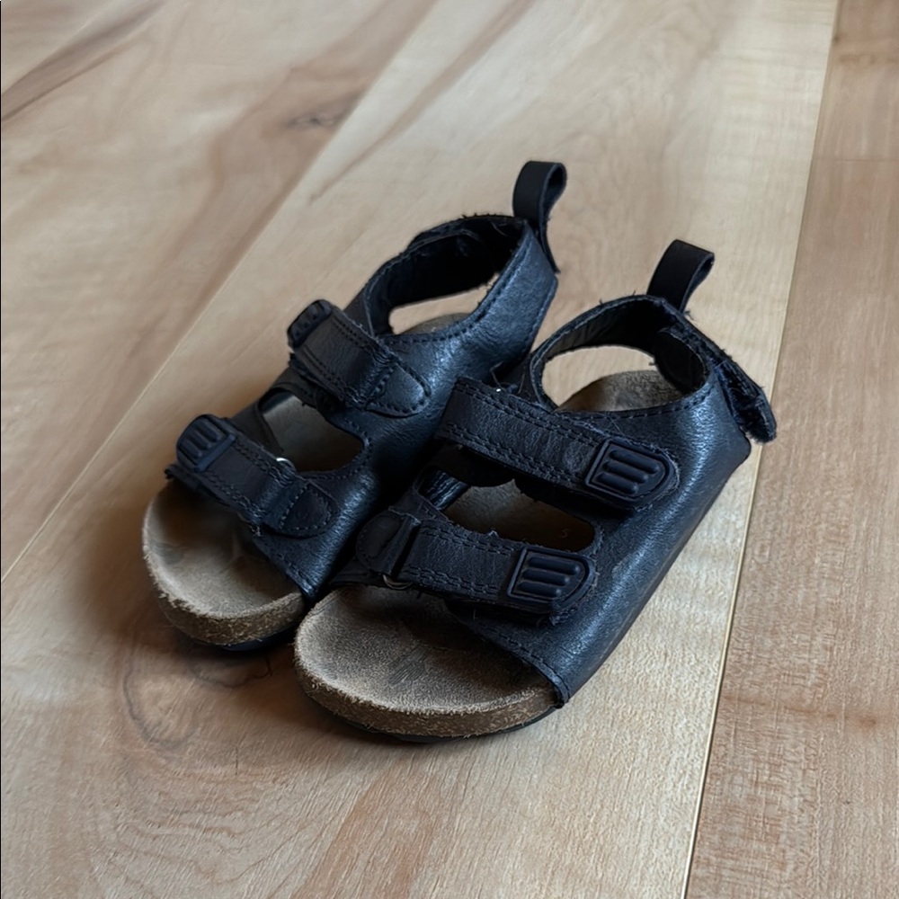 Joe Fresh Toddler Sandals, Size 5